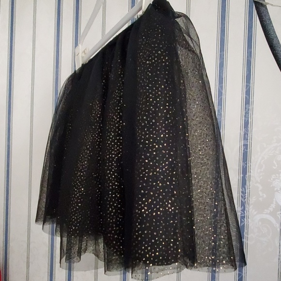 Cat & Jack Girls Gold Glitter Black Tulle Skirt - Picture 2 of 6